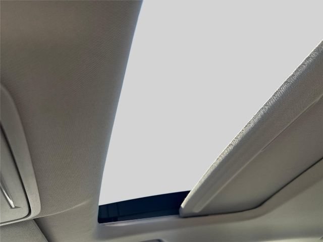Used 2023 Honda Accord EX image 11