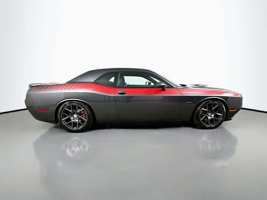 Used 2016 Dodge Challenger R/T Plus RWD image 9