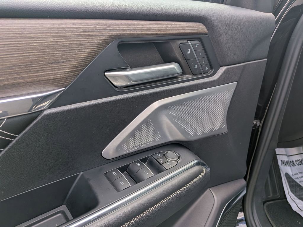 Used 2024 GMC Acadia Denali w/ Super Cruise Package image 14