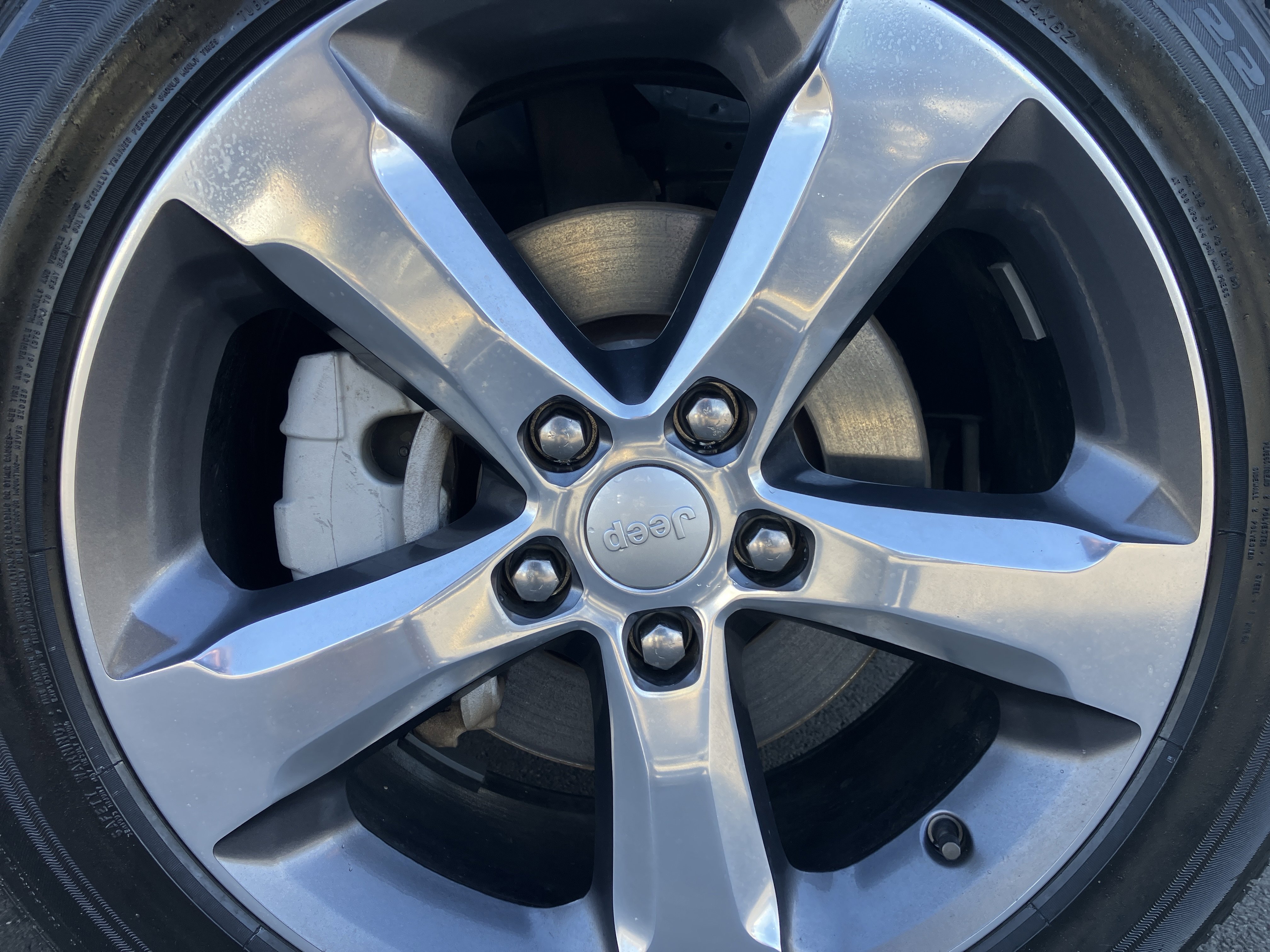 Used 2022 Jeep Grand Cherokee Limited w/ Luxury Tech Group II image 9