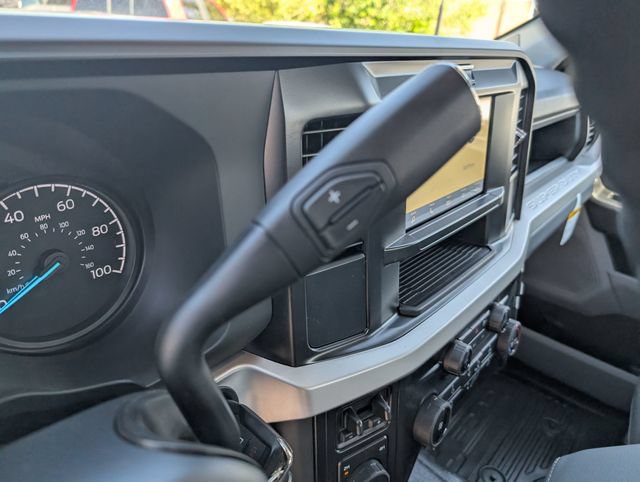 New 2026 Ford F250 XL w/ XL Chrome Package AWD/4WD image 23