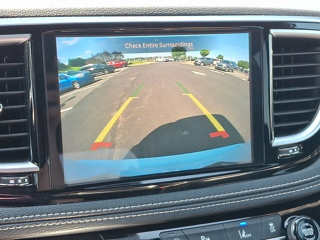 Used 2025 Chrysler Pacifica Limited FWD image 22