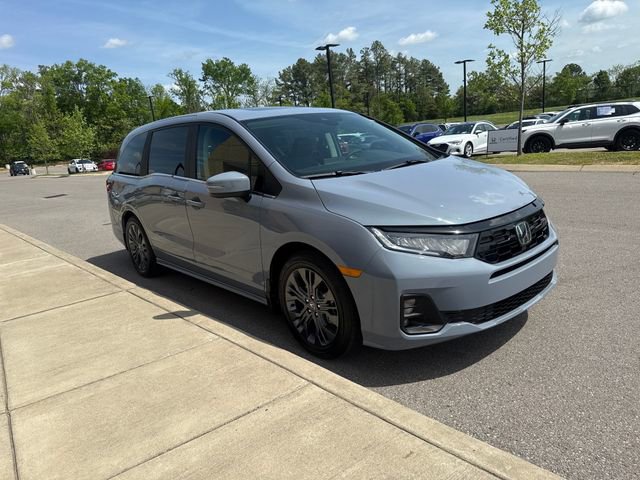 New 2026 Honda Odyssey Touring image 6