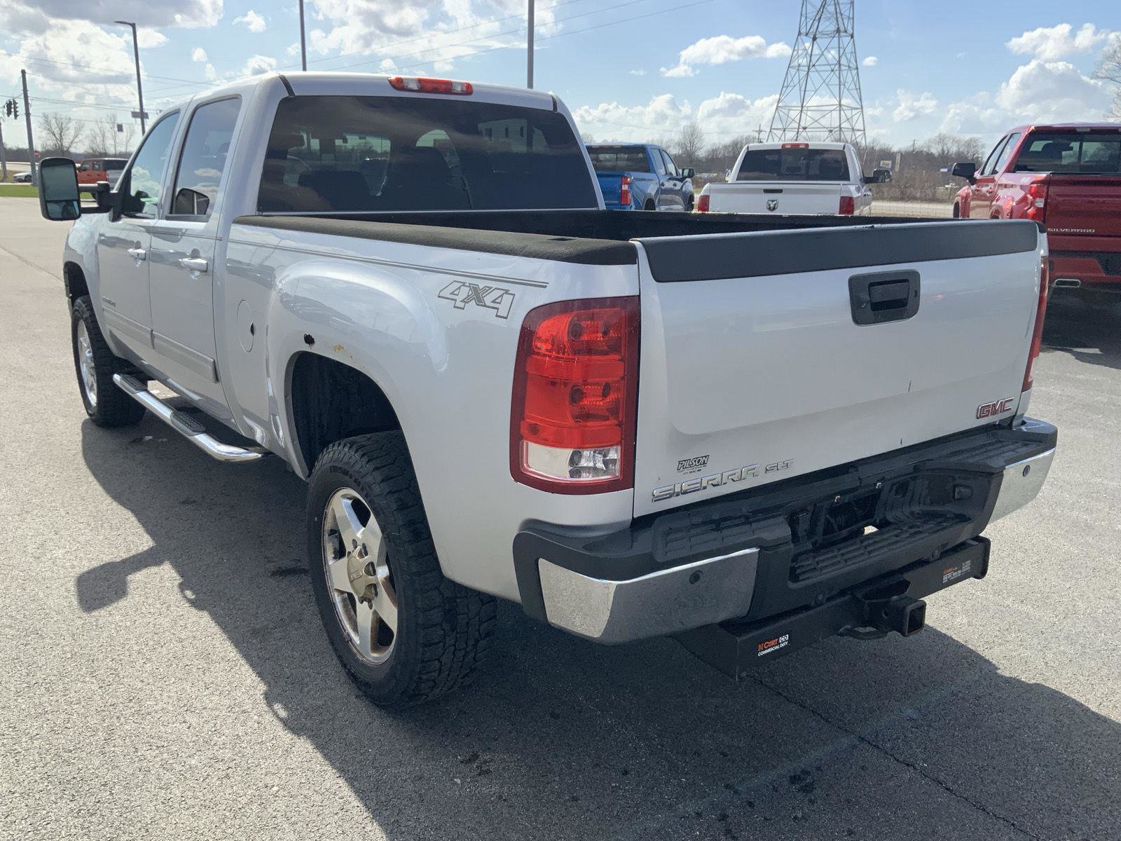 Used 2014 GMC Sierra 2500 SLT w/ SLT Convenience Package image 8