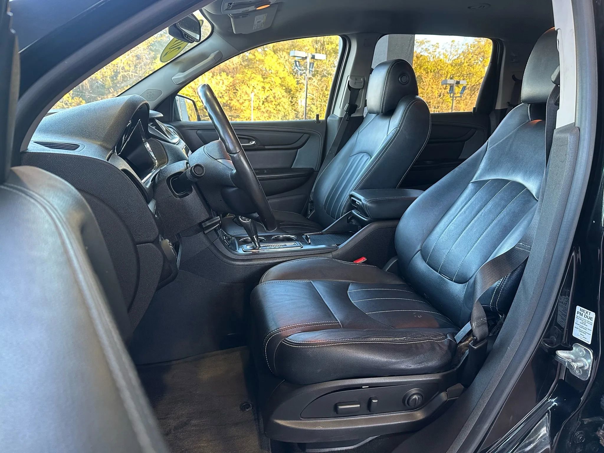 Used 2016 Chevrolet Traverse LT image 8