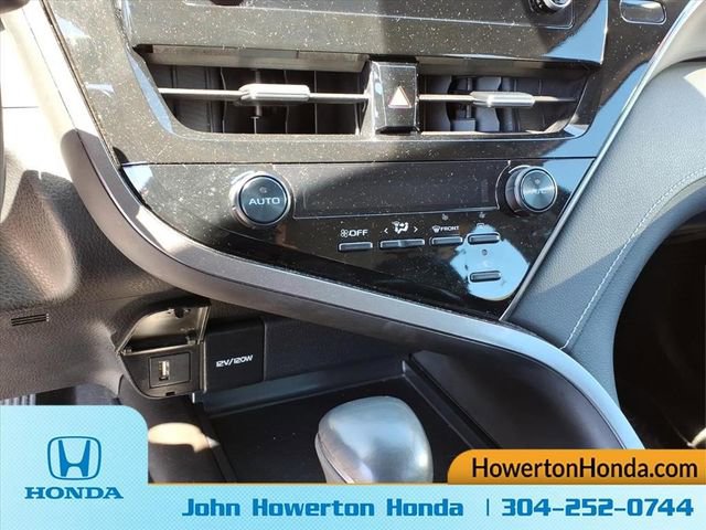 Used 2024 Toyota Camry SE FWD image 11