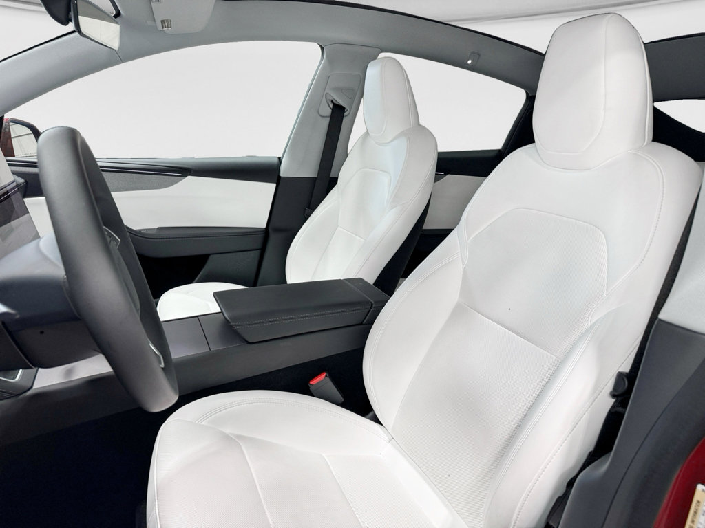 Used 2026 Tesla Model Y AWD image 15