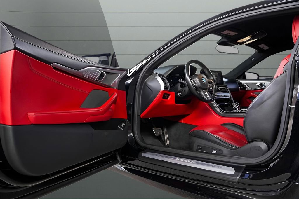 Used 2023 BMW M850i xDrive Coupe image 24