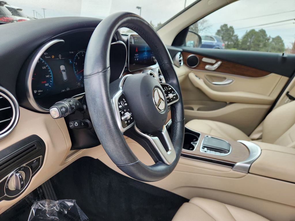 Used 2022 Mercedes-Benz GLC 300 4MATIC image 14