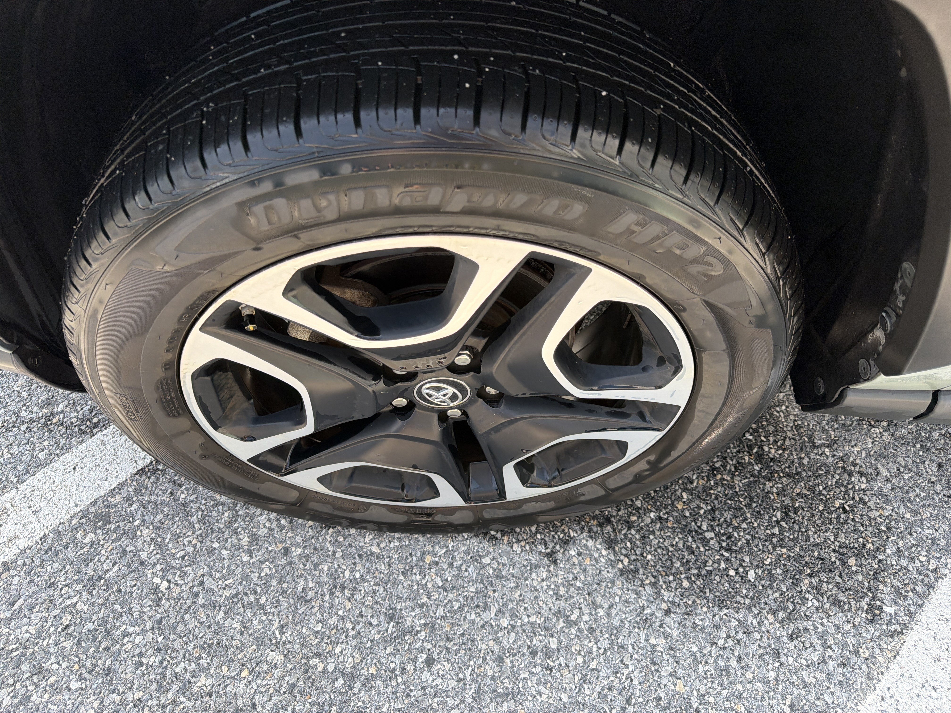 Used 2019 Toyota RAV4 Adventure AWD/4WD image 9