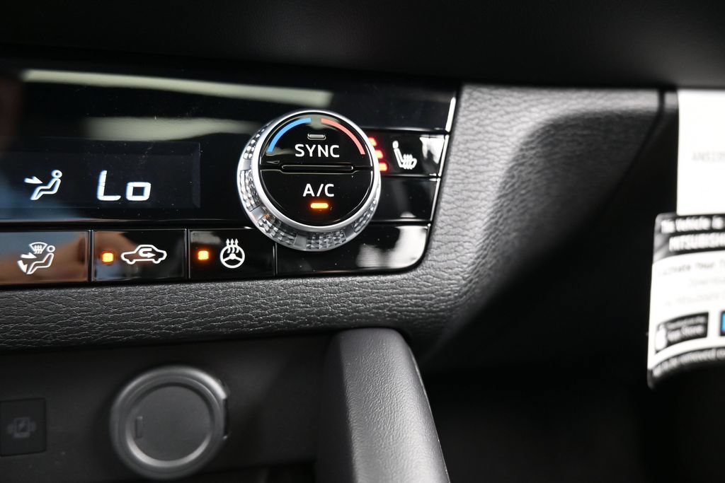 New 2026 Mitsubishi Outlander SE FWD image 31