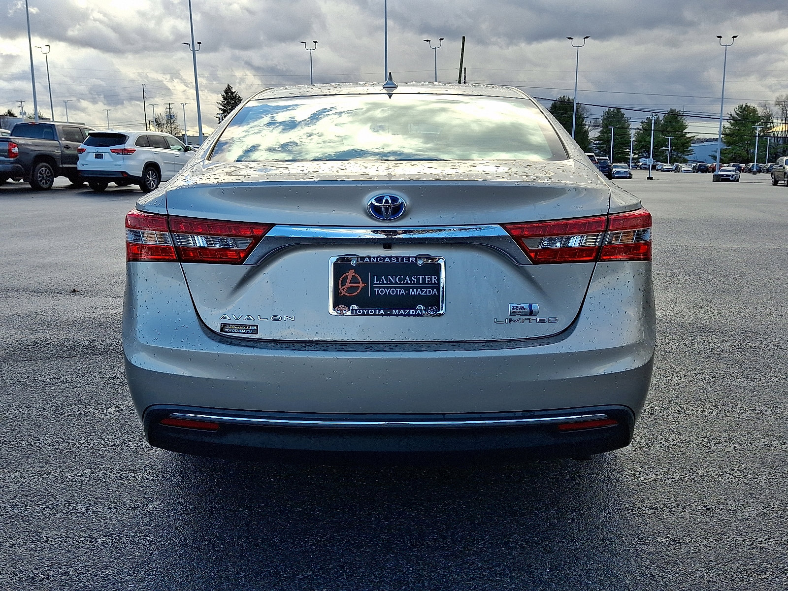 Used 2016 Toyota Avalon Limited image 6