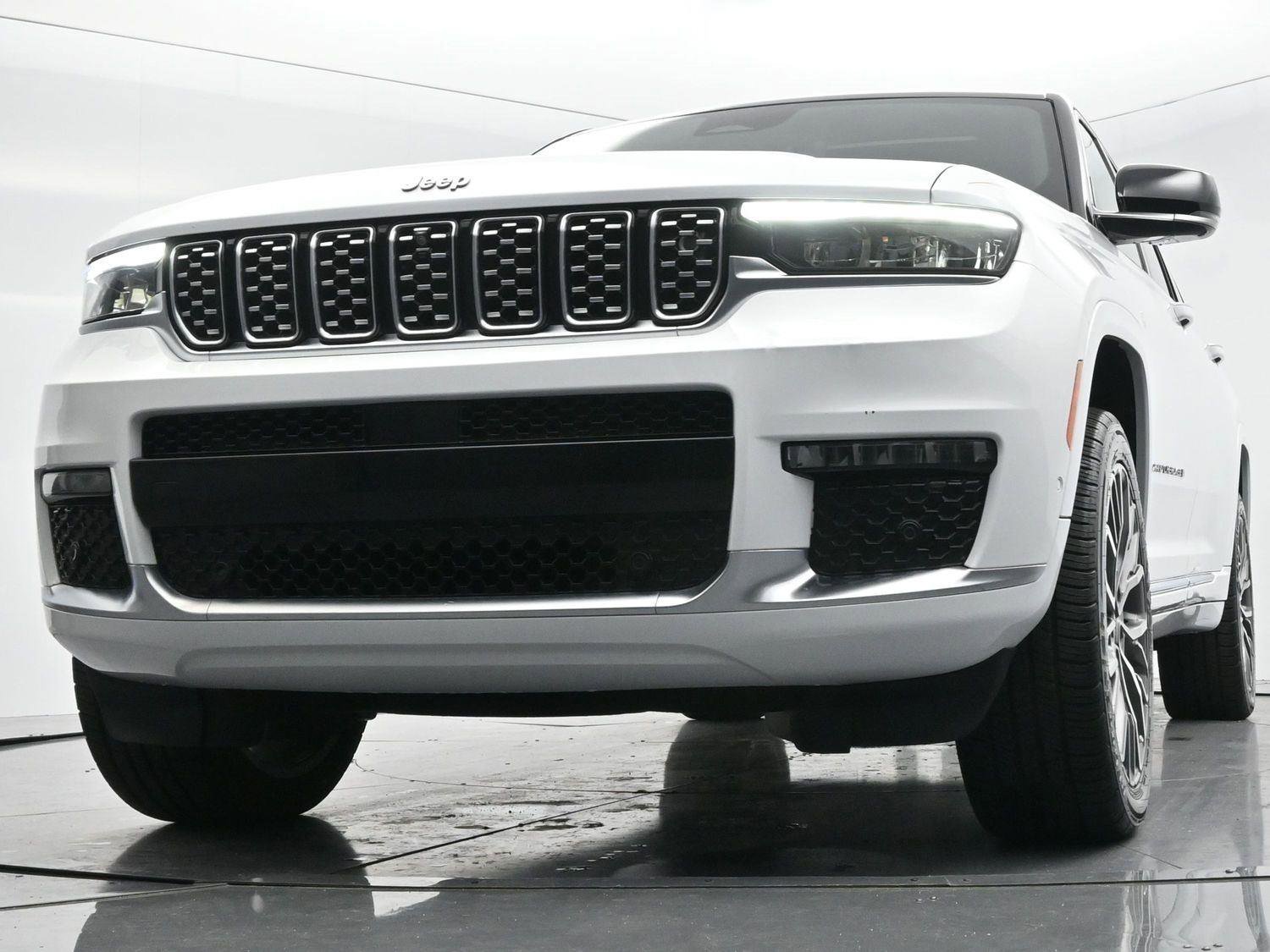 Used 2023 Jeep Grand Cherokee L Summit image 47