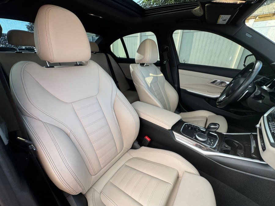 Used 2020 BMW 330i xDrive Sedan w/ Premium Package AWD/4WD image 39
