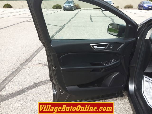 Used 2017 Ford Edge SEL w/ Equipment Group 201A AWD/4WD image 12