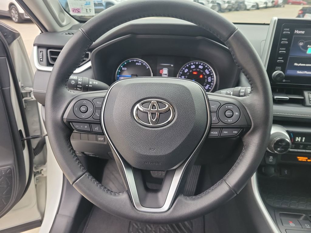 Certified 2021 Toyota RAV4 XLE Premium image 24
