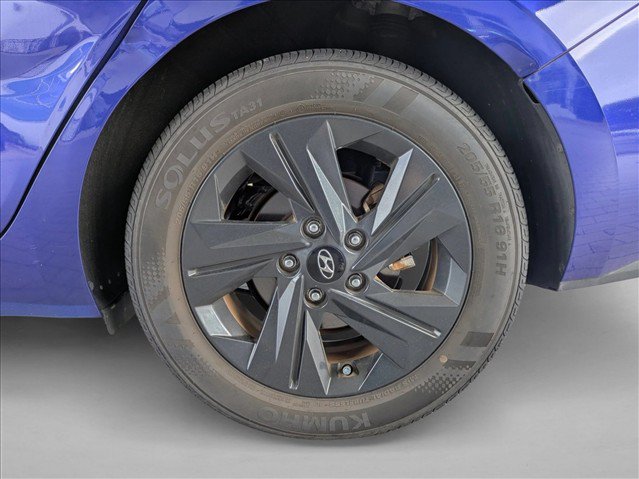 Used 2023 Hyundai Elantra SEL FWD image 13