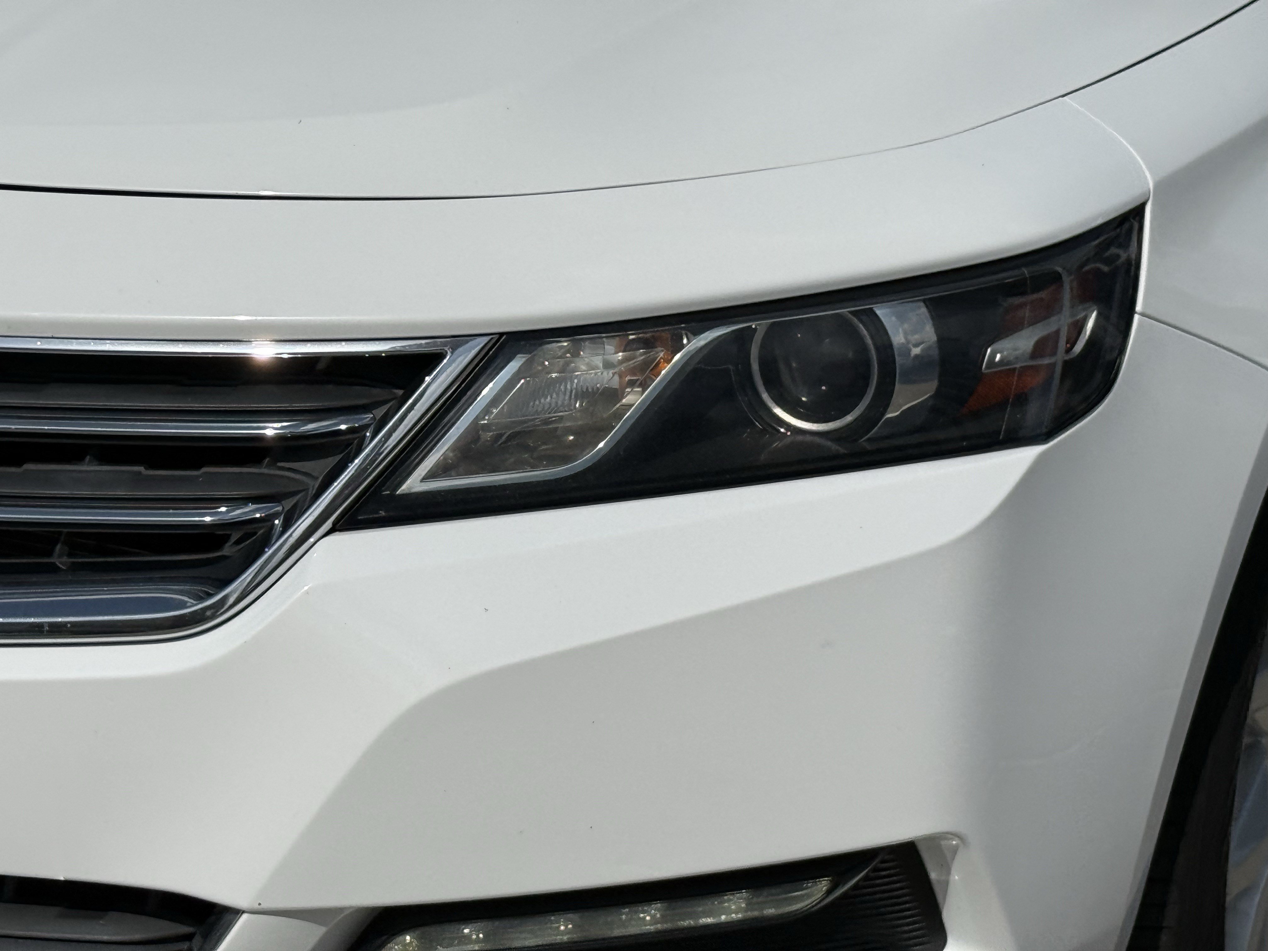 Used 2019 Chevrolet Impala LT FWD image 11