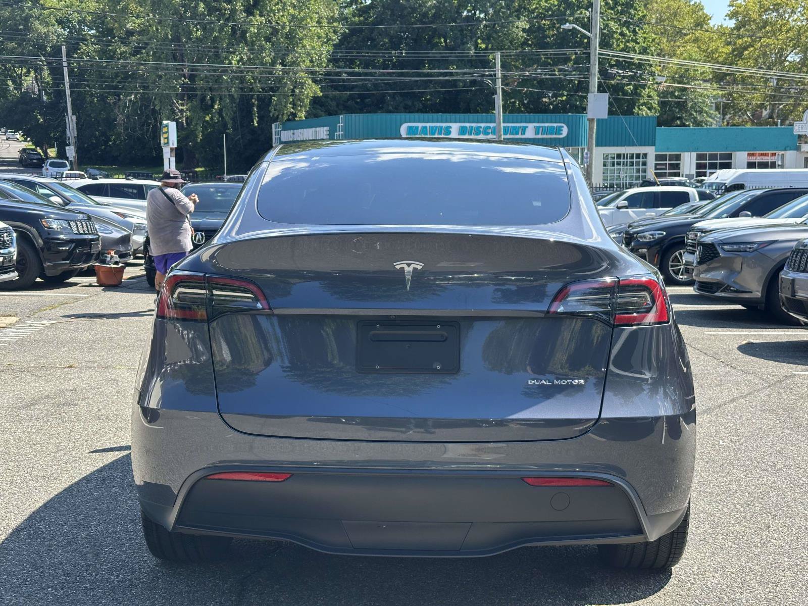Used 2023 Tesla Model Y Long Range AWD/4WD image 7