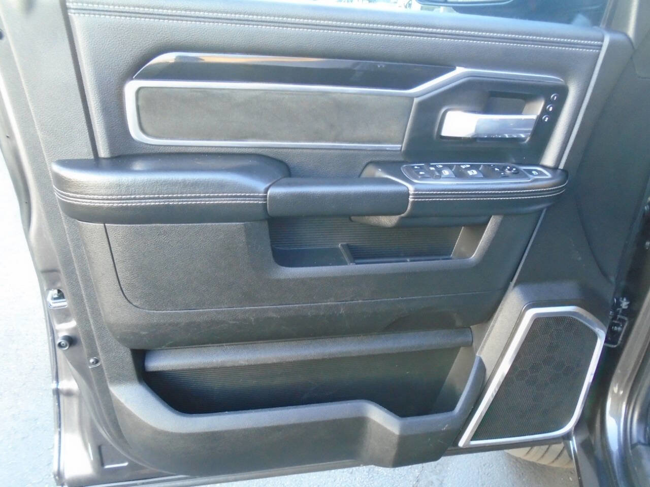 Used 2021 RAM 3500 Laramie w/ Night Edition image 61