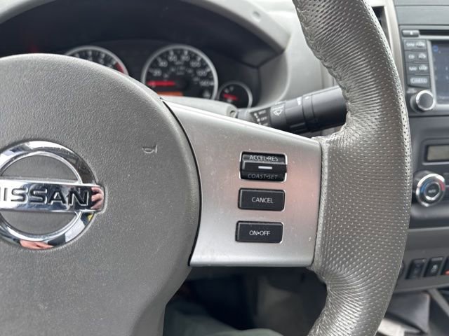 Used 2015 Nissan Frontier SL w/ Moonroof Package AWD/4WD image 19