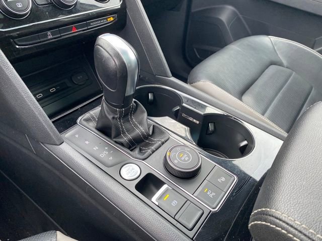 Used 2023 Volkswagen Atlas Cross Sport SEL Premium R-Line image 12