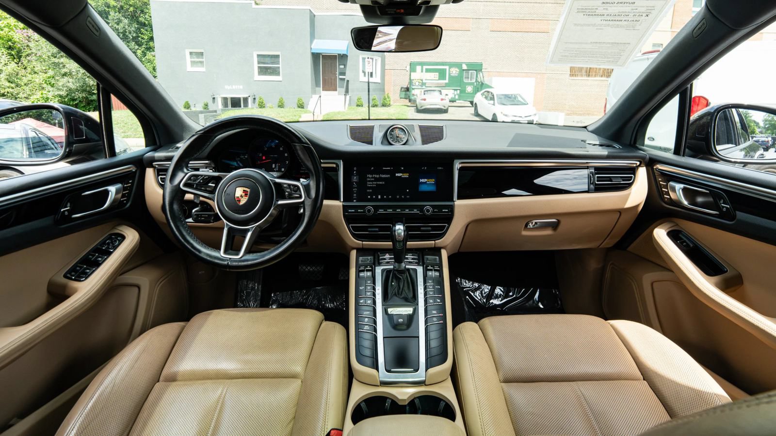 Used 2019 Porsche Macan AWD/4WD image 26