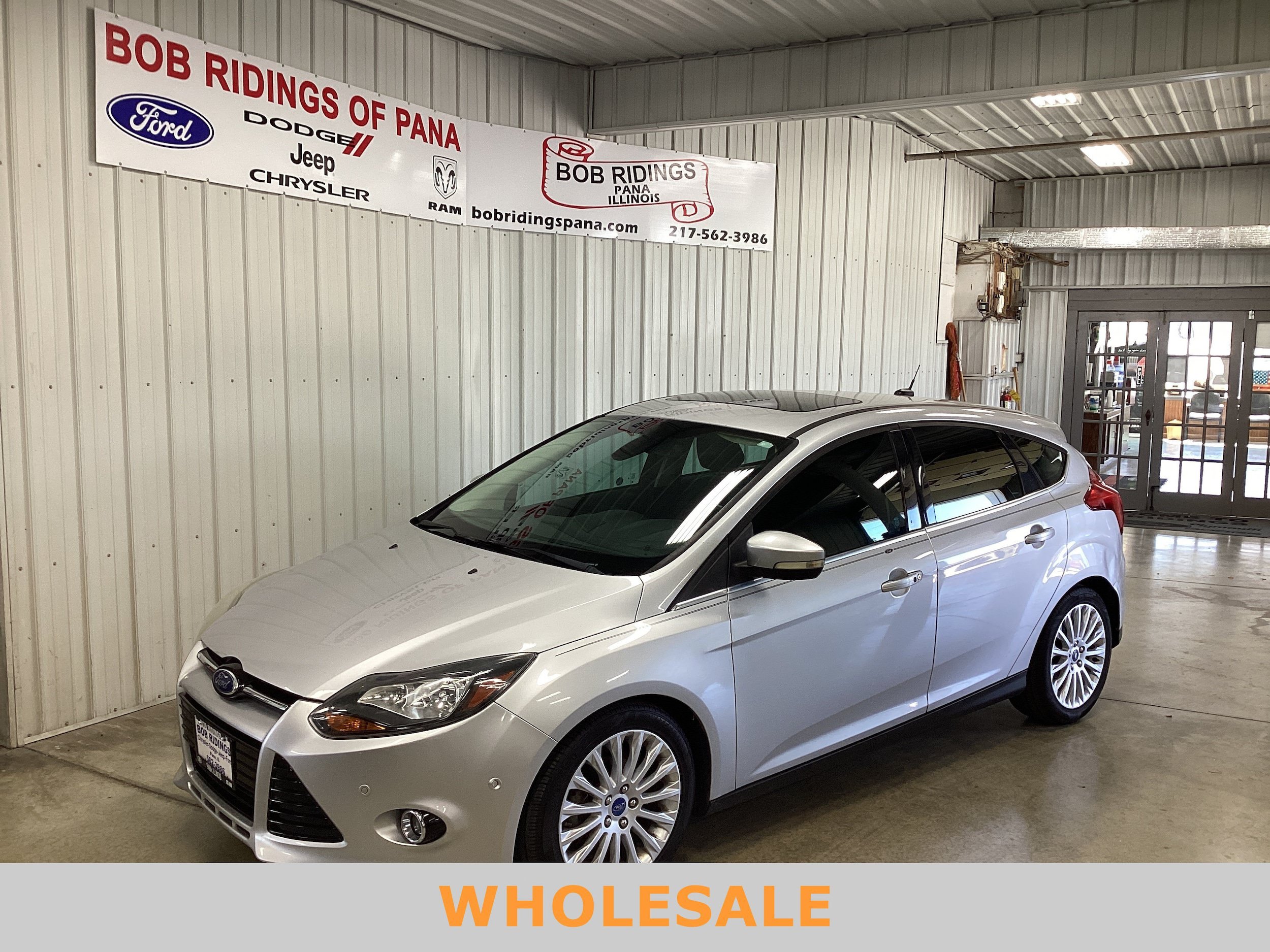 Used 2012 Ford Focus Titanium FWD image 1
