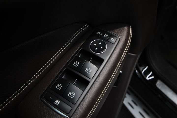 Used 2019 Mercedes-Benz GLE 400 4MATIC image 16
