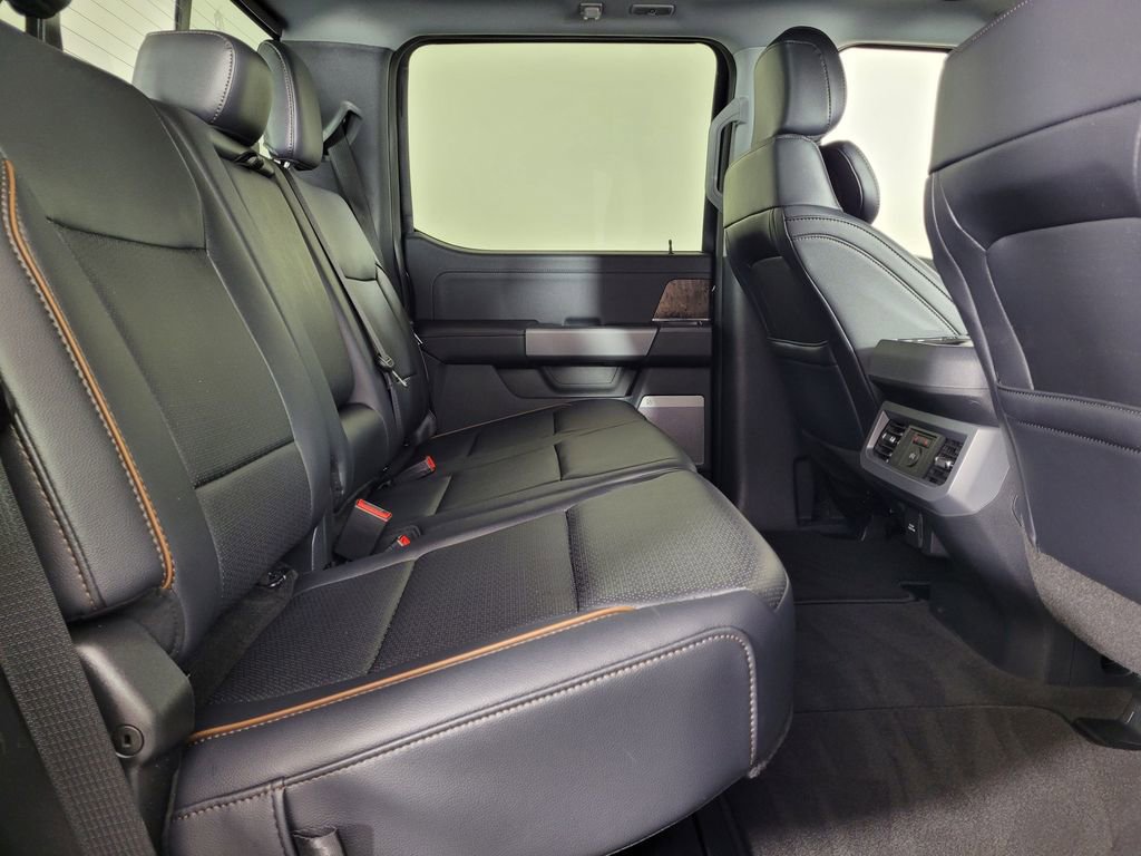 Used 2025 Ford F350 Lariat w/ Lariat Ultimate Package image 23