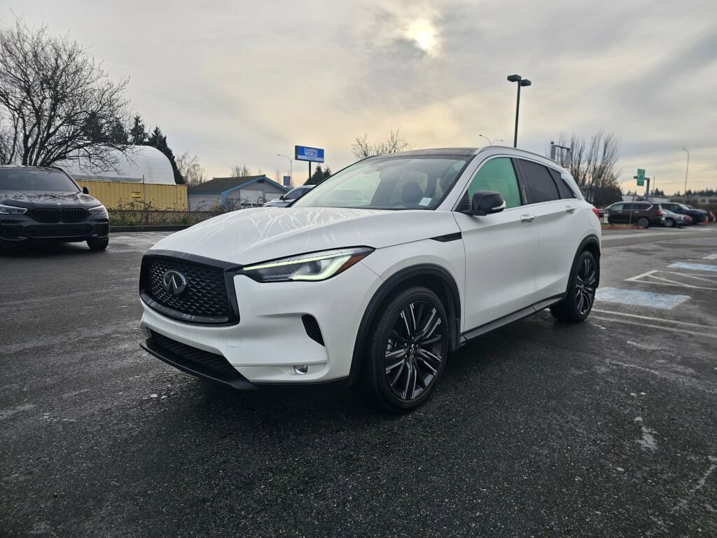 Used 2022 INFINITI QX50 Luxe w/ Appearance Package image 3