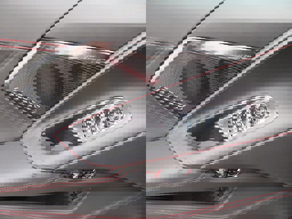 Certified 2024 Chevrolet Corvette E-Ray w/ Stealth Interior Trim Package image 15