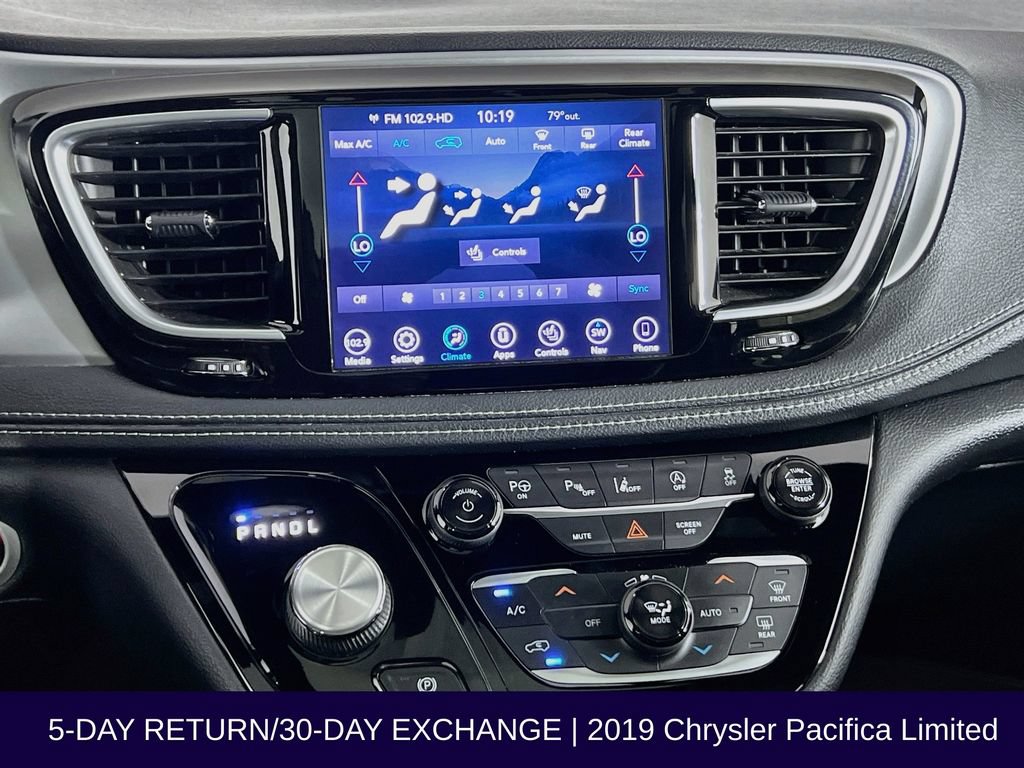 Used 2019 Chrysler Pacifica Limited w/ Advanced Safetytec Group FWD image 22