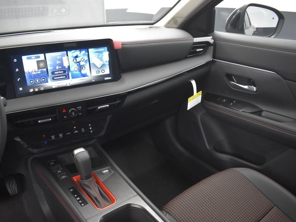 New 2026 Nissan Kicks SR FWD image 33