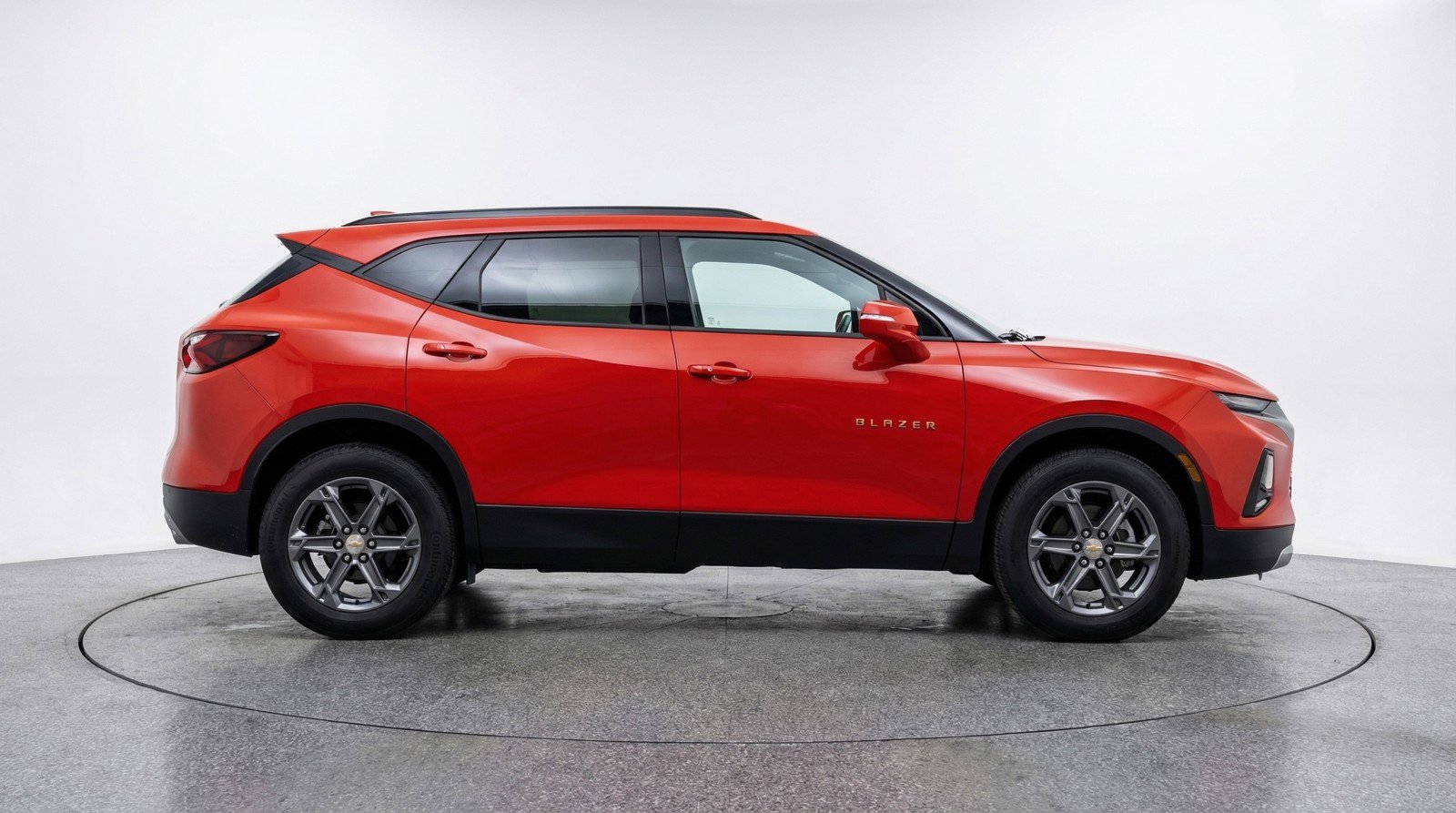 Used 2025 Chevrolet Blazer LT FWD image 11