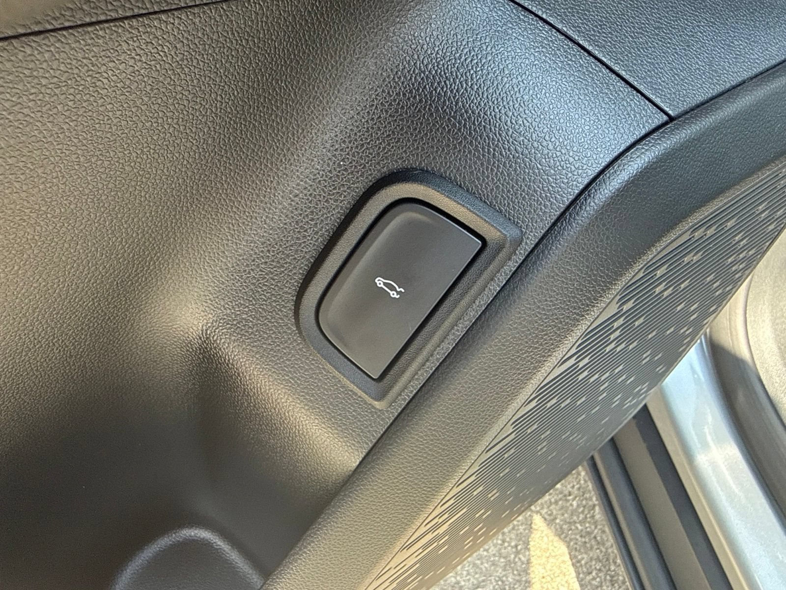 New 2027 GMC Terrain Elevation w/ Elevation Premium Package AWD/4WD image 28