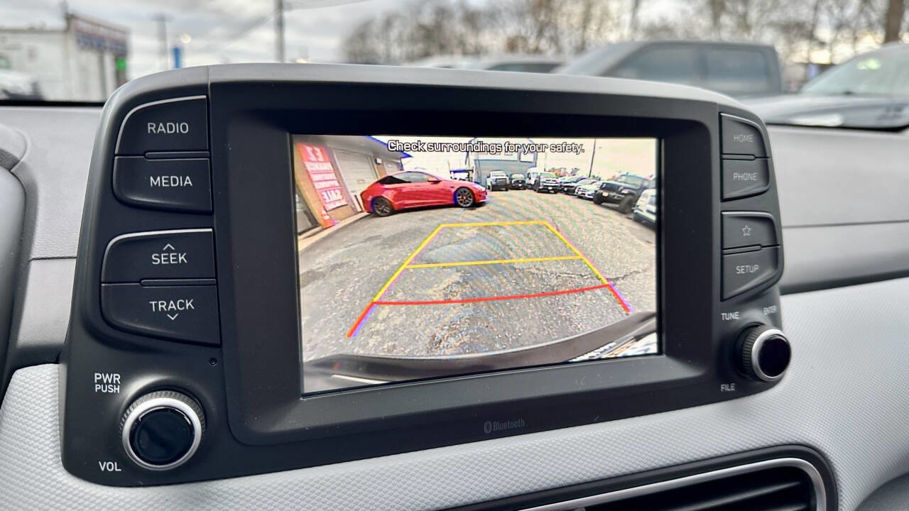 Used 2021 Hyundai Kona SE FWD image 29