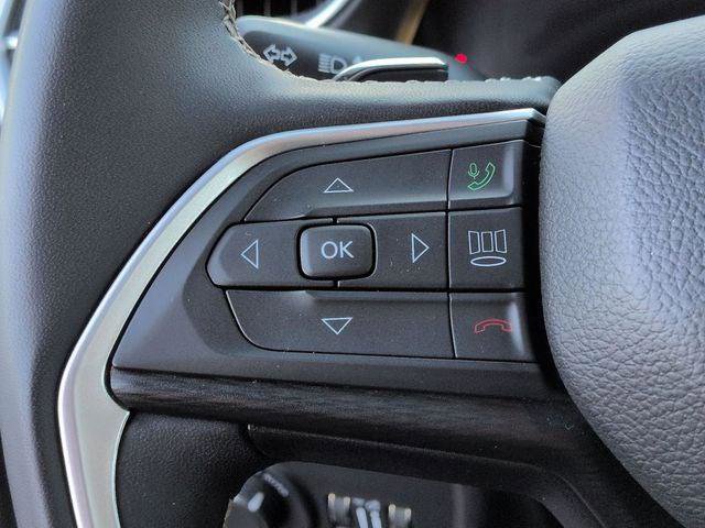 Certified 2024 Jeep Grand Cherokee Altitude image 17