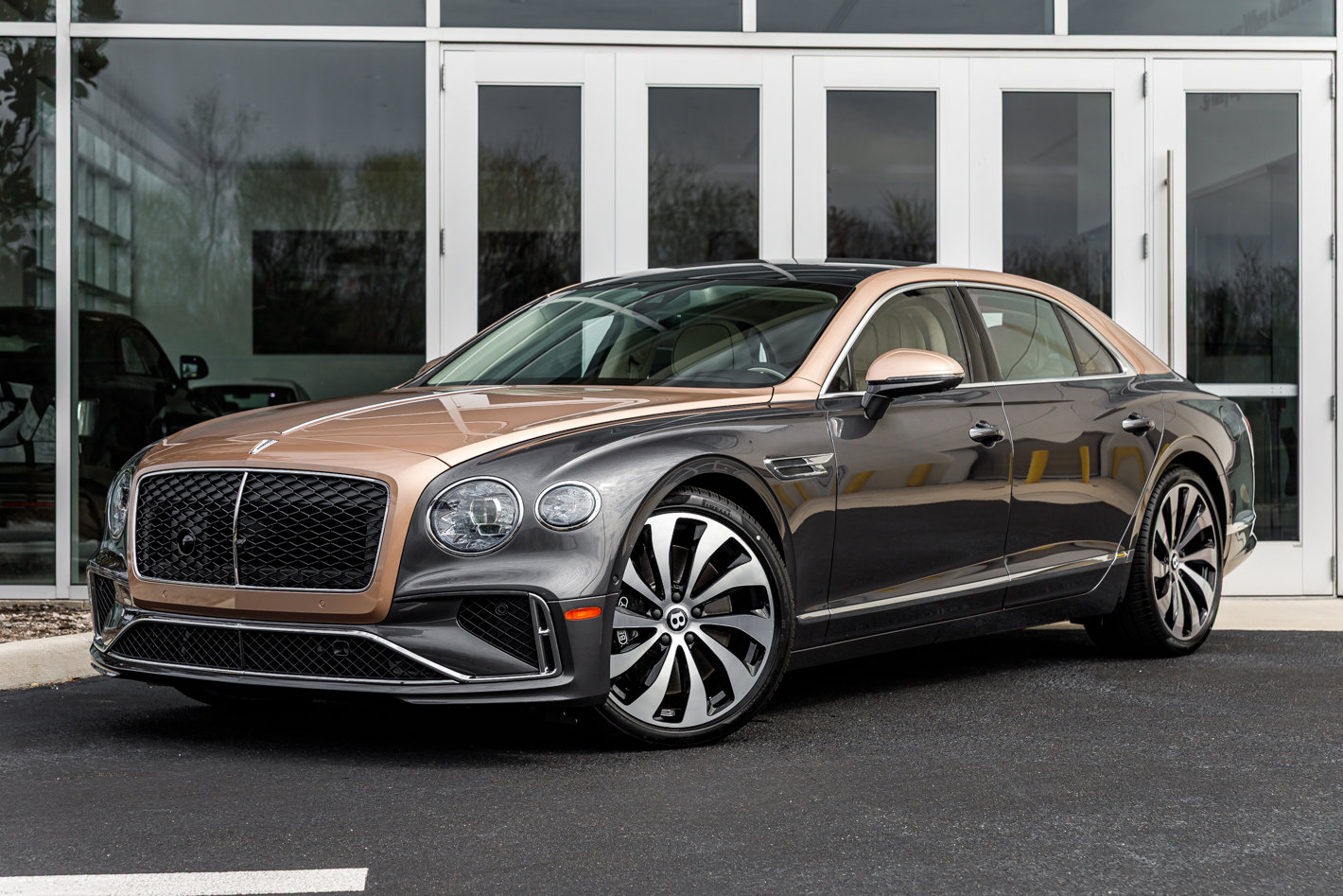 New 2026 Bentley Flying Spur Plug-In Hybrid