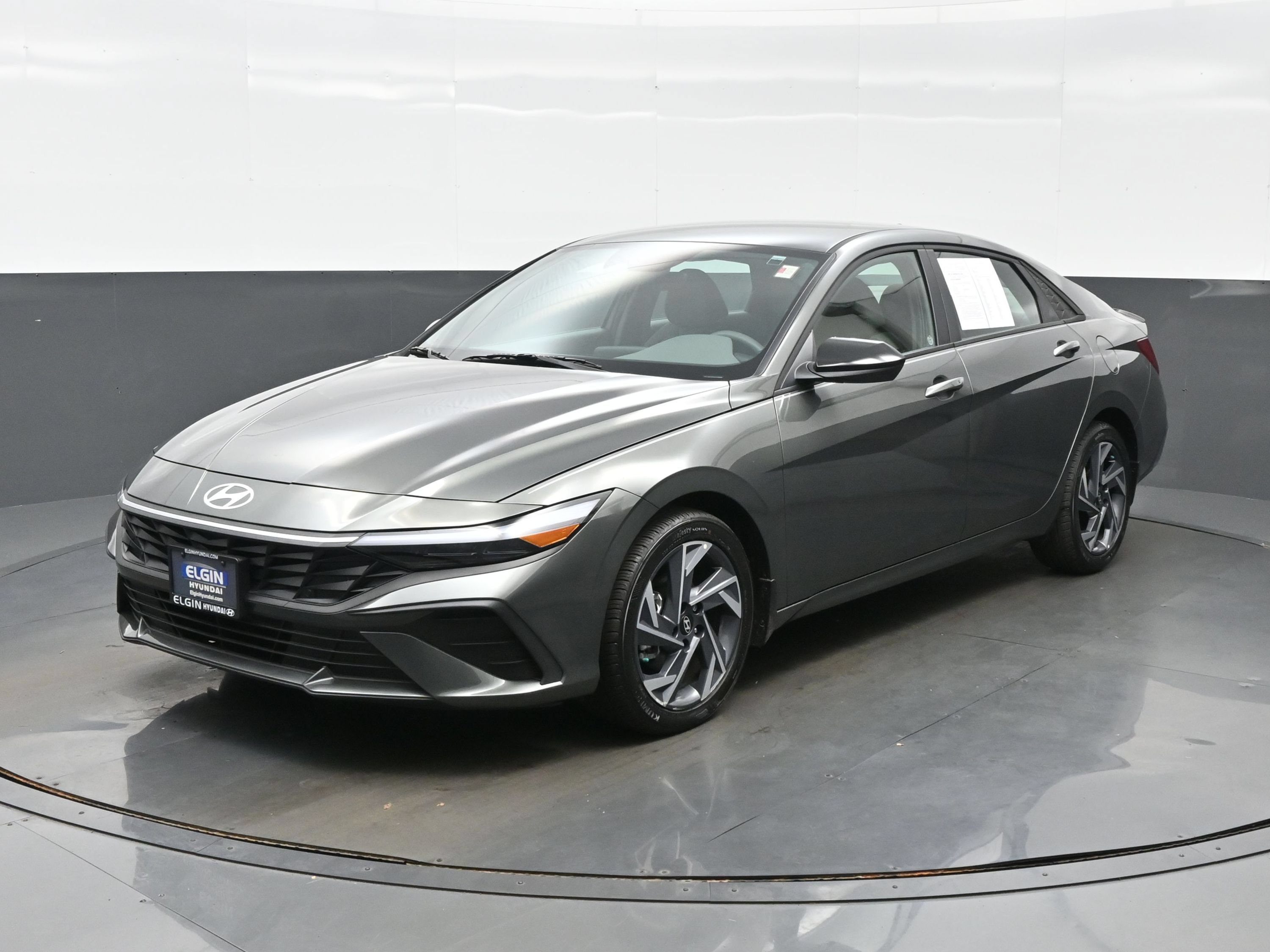 Certified 2025 Hyundai Elantra Sport FWD image 2