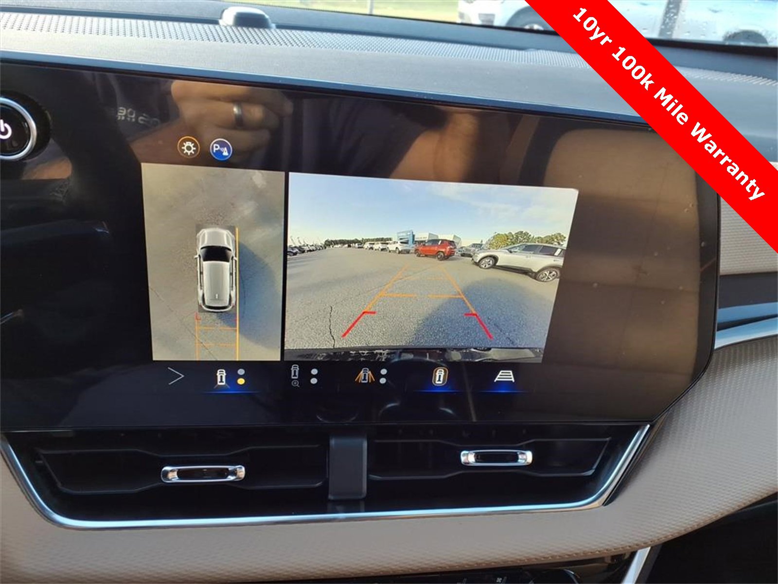 New 2026 Chevrolet Equinox ACTIV w/ Convenience Package III image 21