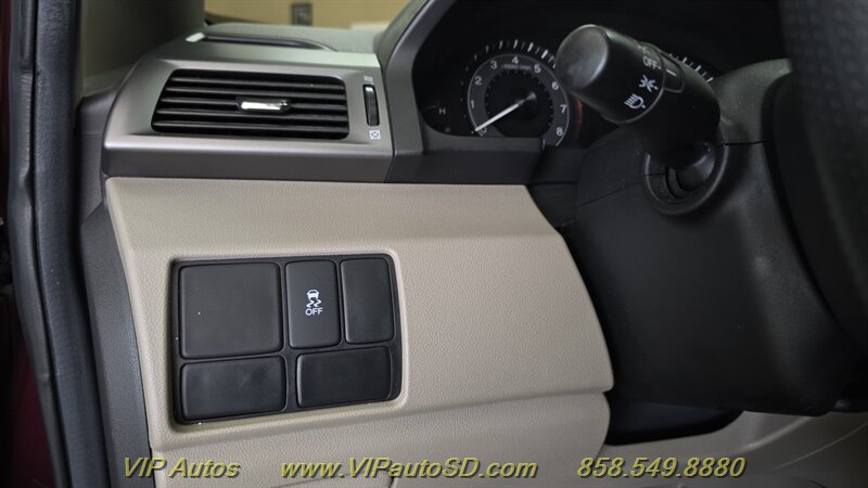 Used 2012 Honda Odyssey LX image 20