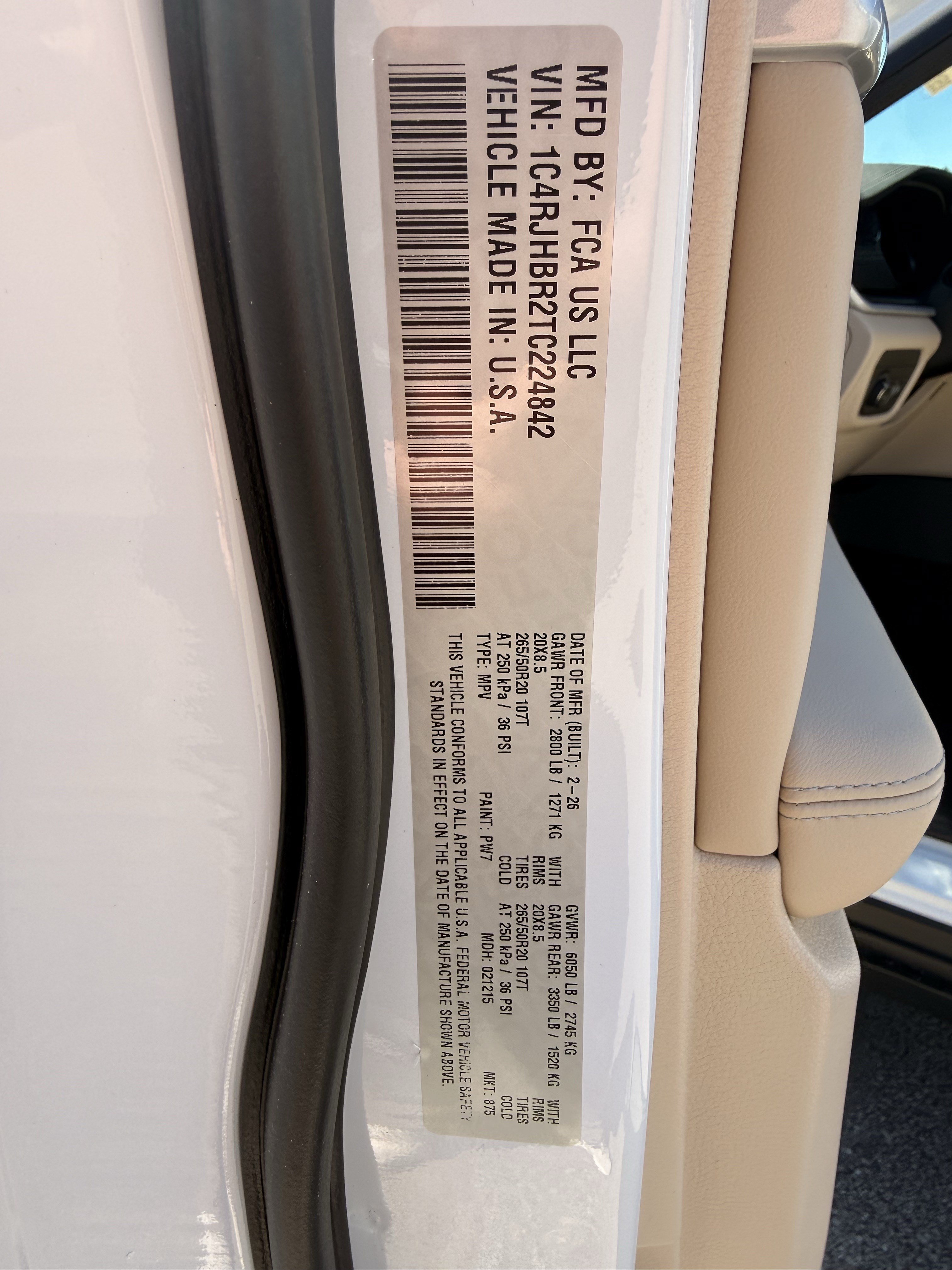 New 2026 Jeep Grand Cherokee Limited w/ Luxury Tech Group II AWD/4WD image 35