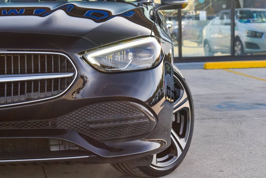 Used 2022 Mercedes-Benz C 300 Sedan image 3