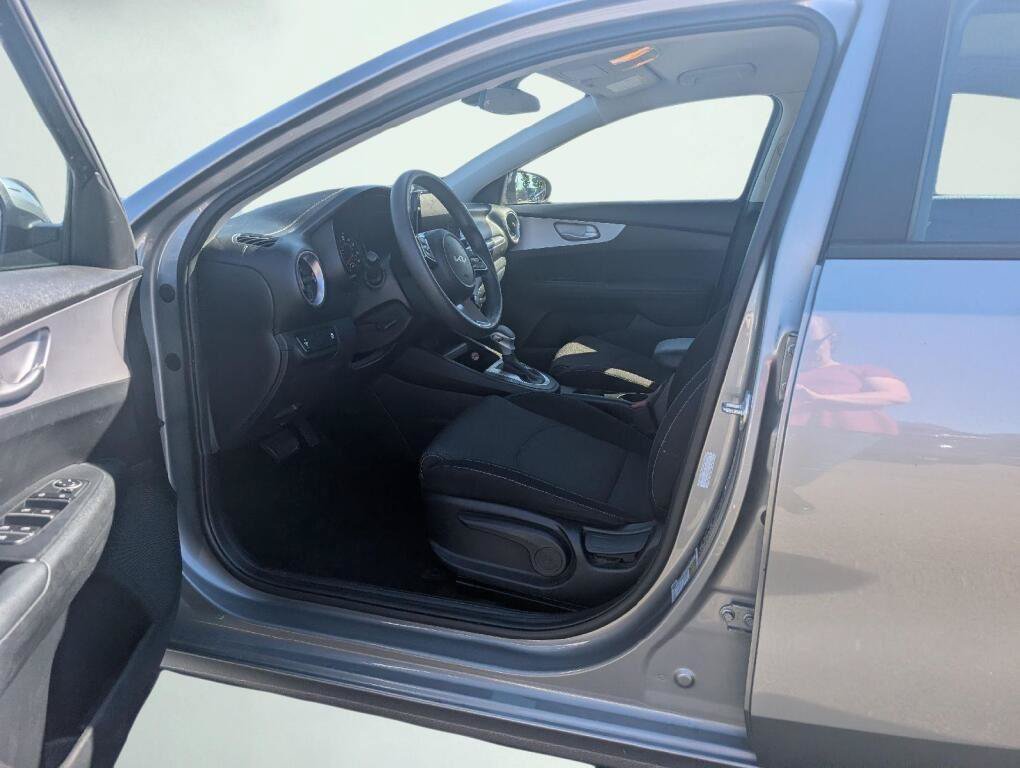 Used 2024 Kia Forte LXS FWD image 8