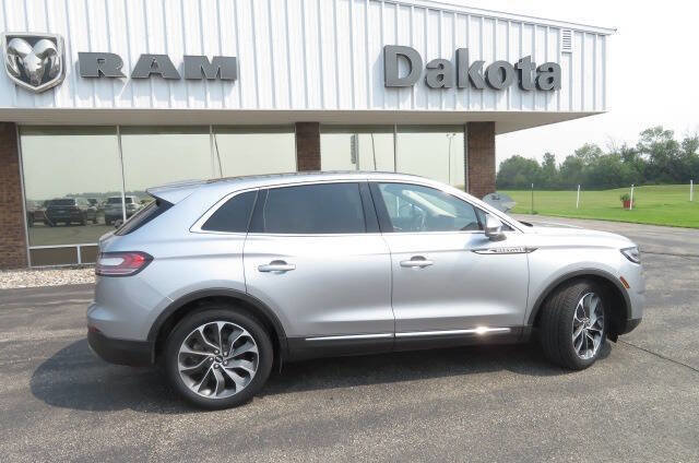 Used 2021 Lincoln Nautilus Reserve w/ Class II Trailer Tow Package image 2