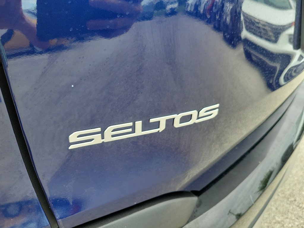 Used 2024 Kia Seltos EX AWD/4WD image 7