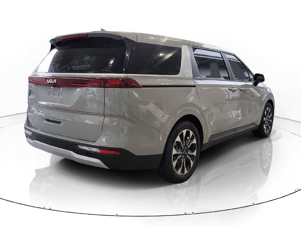 Certified 2024 Kia Carnival EX FWD image 7
