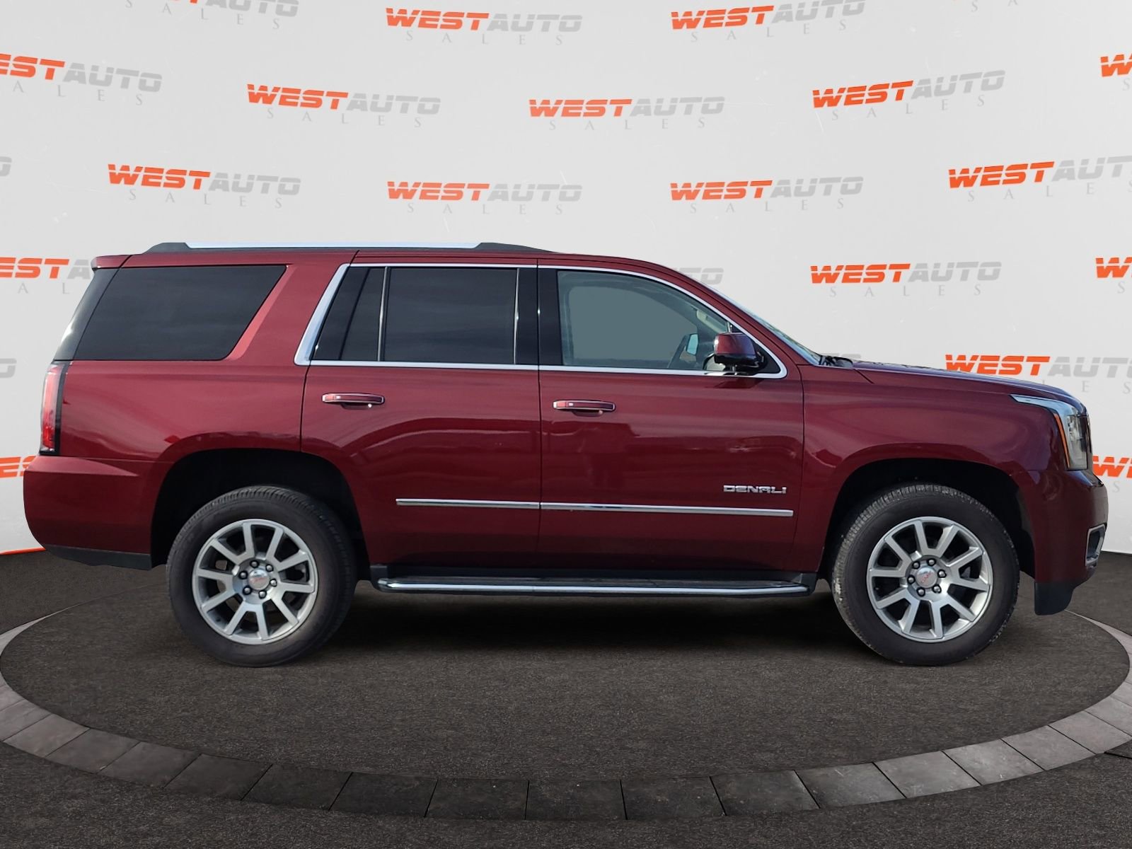 Used 2020 GMC Yukon Denali w/ Open Road Package AWD/4WD image 6