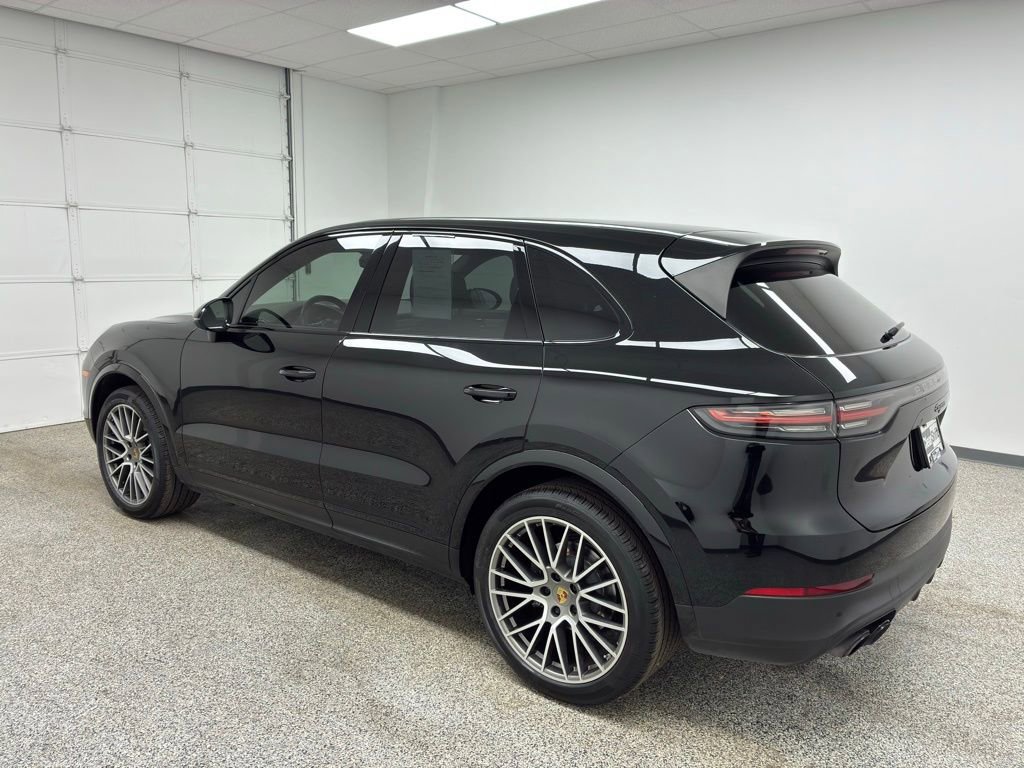Used 2022 Porsche Cayenne Platinum Edition AWD/4WD image 7